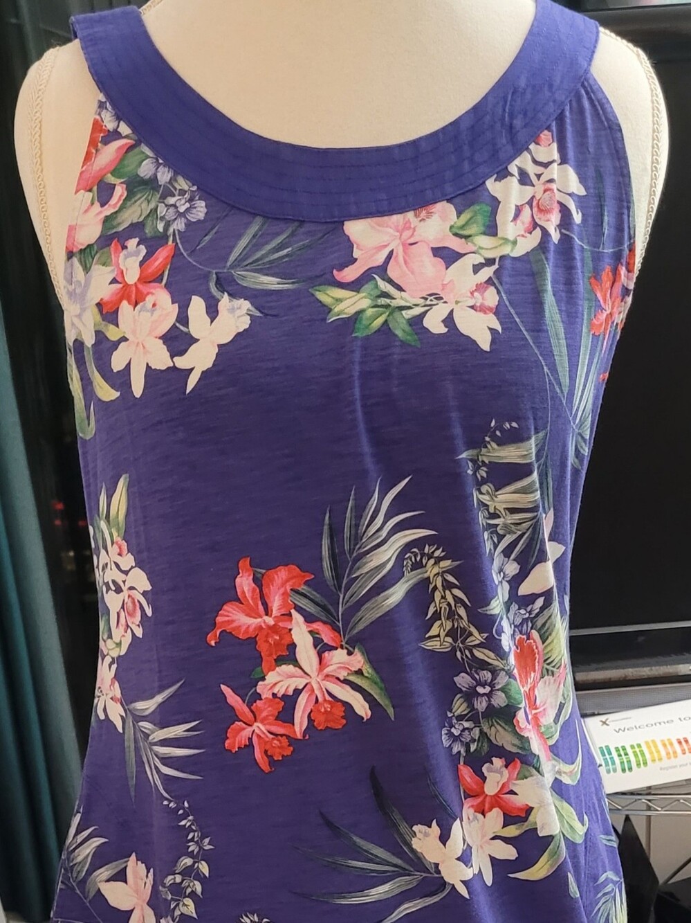Tommy Bahama Floral Sleeveless Dress With Bottom Ruffle Trim - Purple, Siz M
